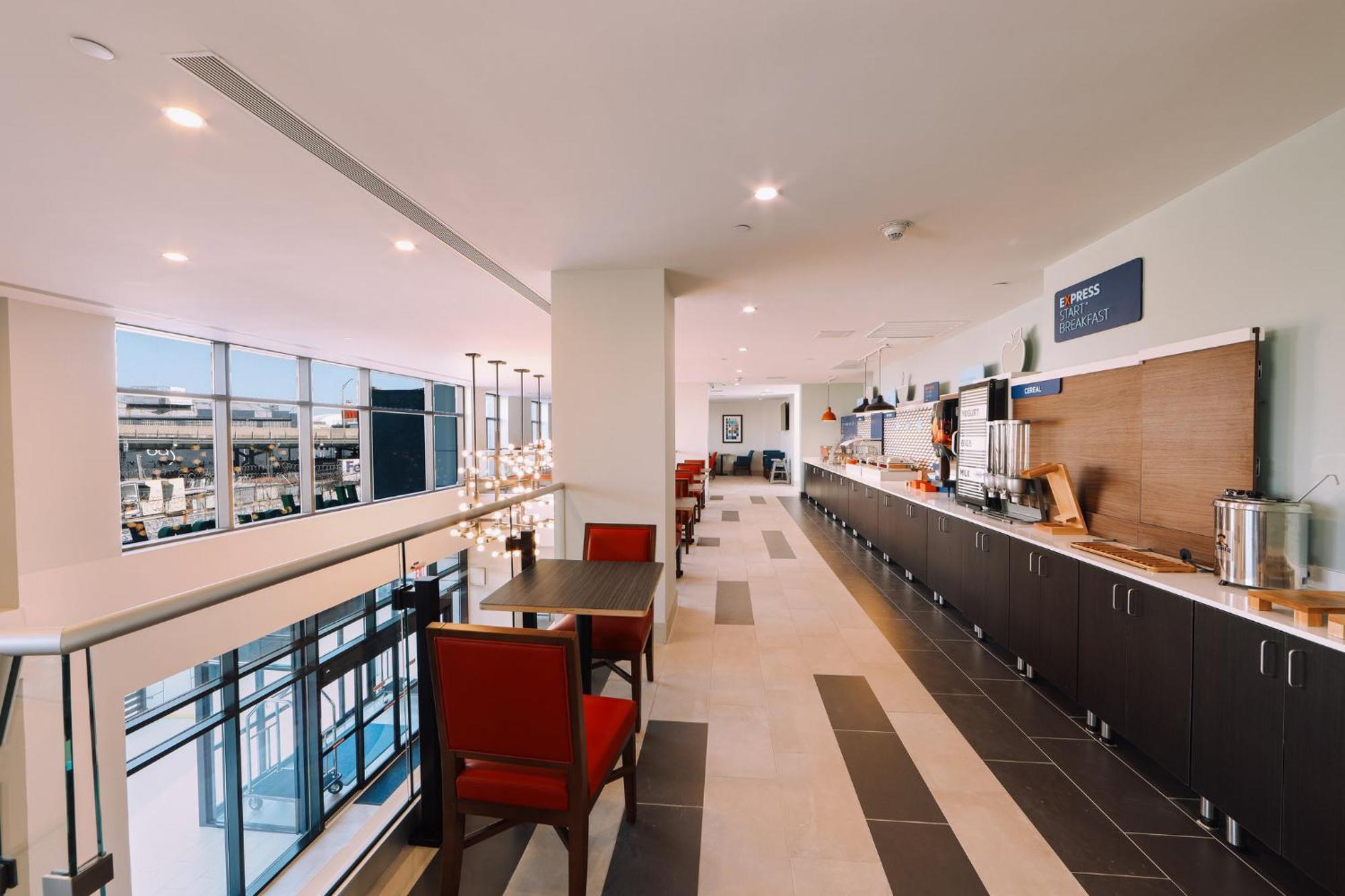 Holiday Inn Express Long Island City E - New York By Ihg Nova York Exterior foto
