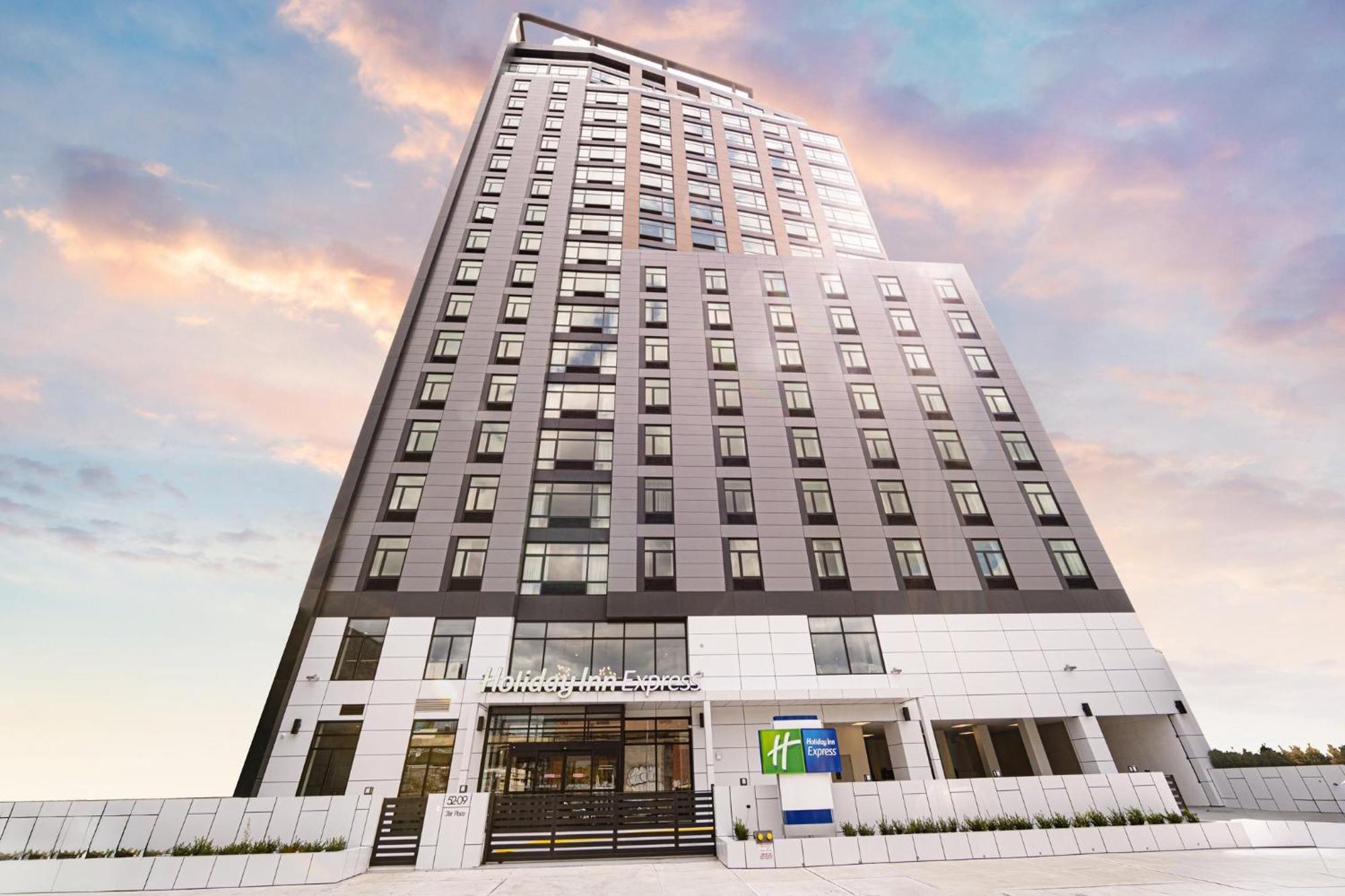 Holiday Inn Express Long Island City E - New York By Ihg Nova York Exterior foto