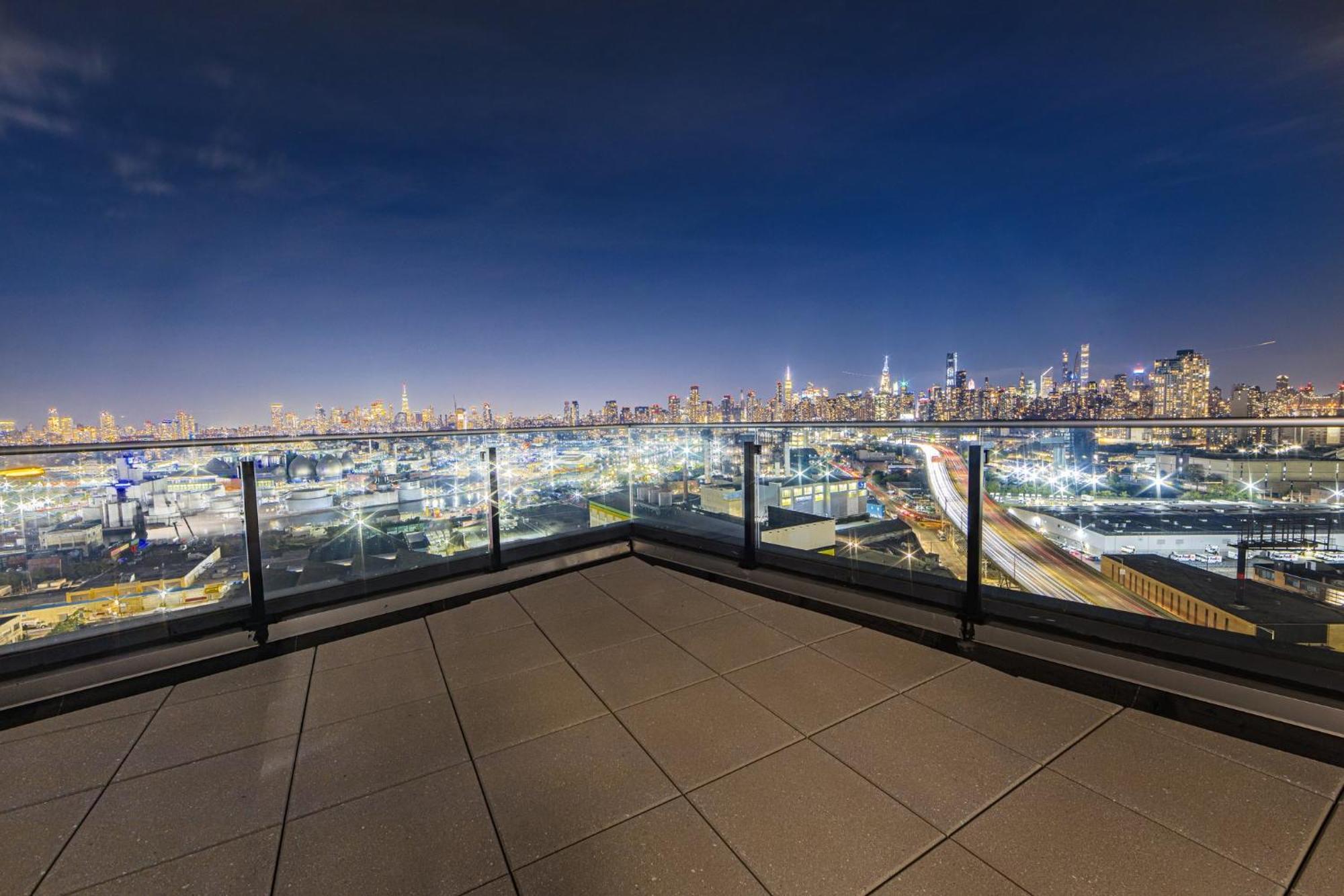 Holiday Inn Express Long Island City E - New York By Ihg Nova York Exterior foto