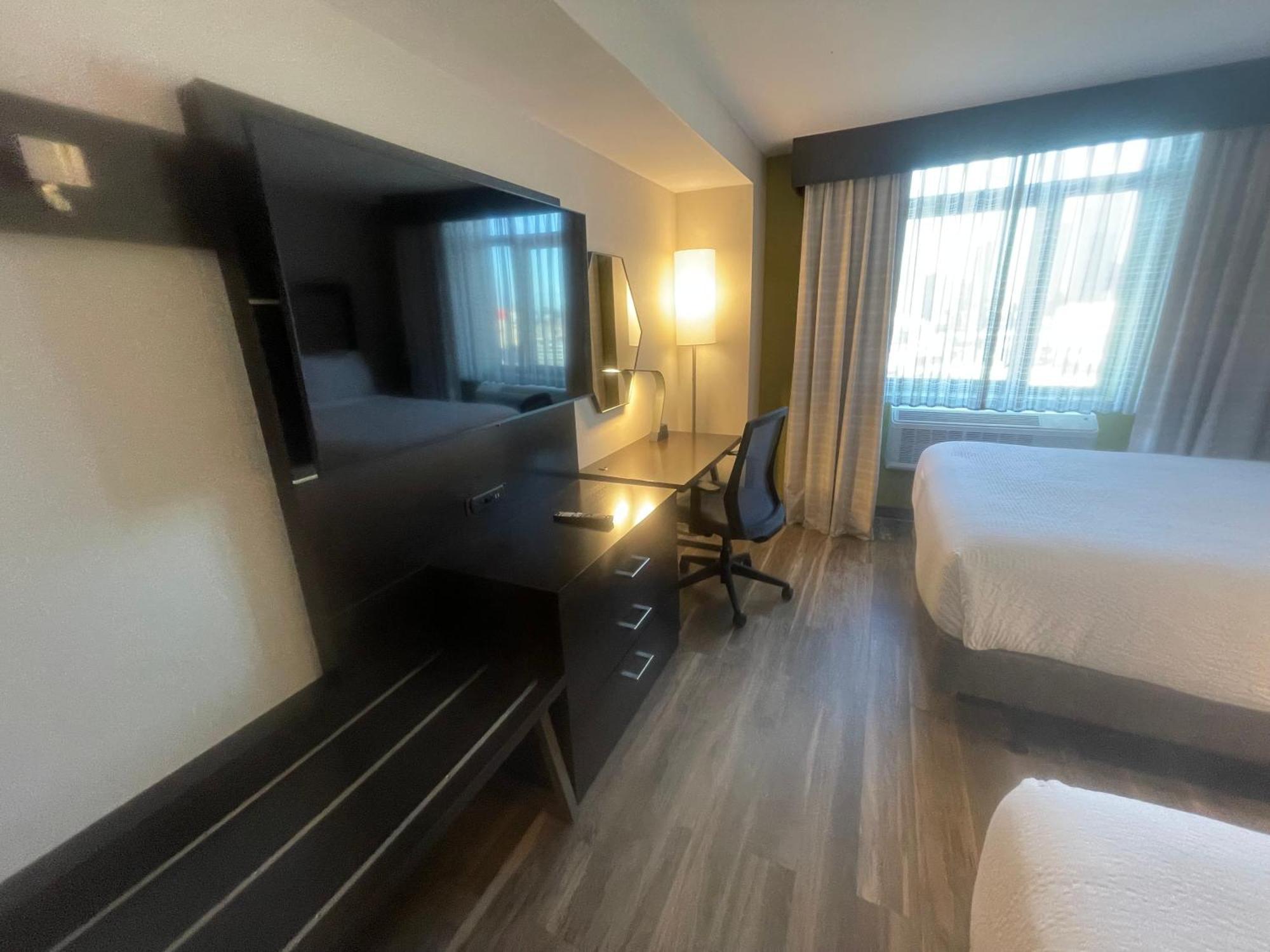 Holiday Inn Express Long Island City E - New York By Ihg Nova York Exterior foto